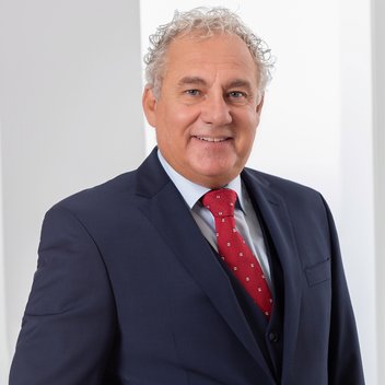 Dr.med.vet.Matthias May