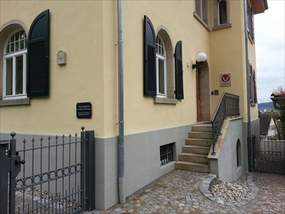 Tierarztpraxis im alten Forstamt