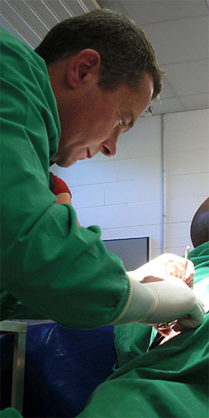 Dr.med.vet. Achim Reusch Tierarzt