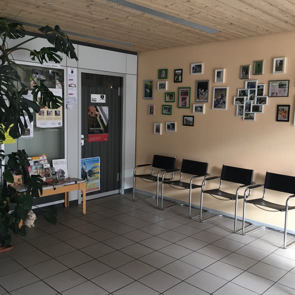 Dr.med.vet. Roland Erath Tierklinik
