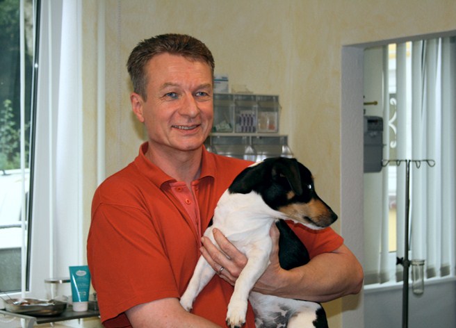 Dr.med.vet. Georg Dambacher Tierarzt