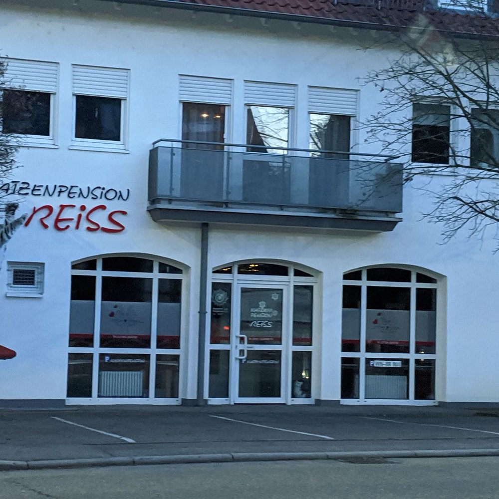 Dr.med.vet. Roland Erath Tierklinik