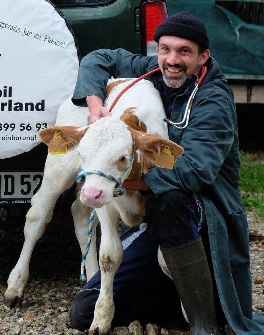Vetmobil Oberland - Dr. Annita und Dr. Peter Brenner