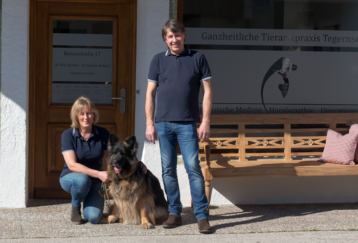 Dr.med.vet. Richert Kurt Dr.med.vet. Katalin